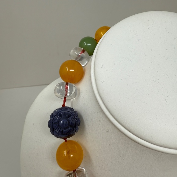 Kenneth Lane Carved Stone Oversize Lucite Beaded Multi Color Statement Necklace - Picture 4 of 5